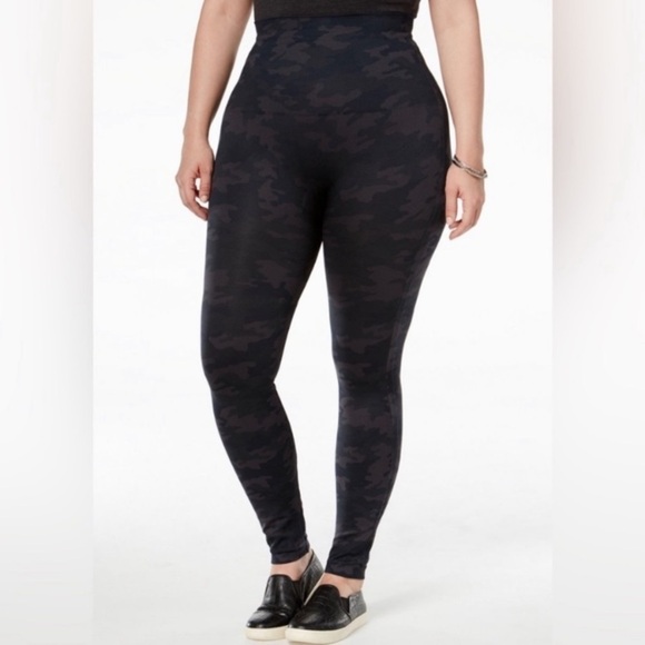 Spanx Look at Me Now Camo Leggings - Picture 3 of 10